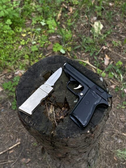Викидний ніж у запальничці Walther PPK