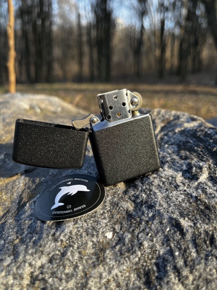 Запальничка Black Rock у відкритому вигляді